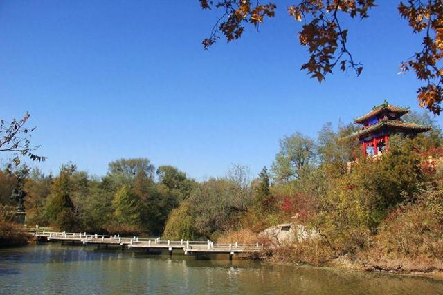 汤岗子秋景入画来