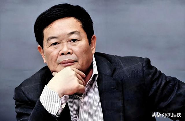 80岁"玻璃大王"隐退，曹德旺交棒第2天，留给儿子不只1700亿帝国