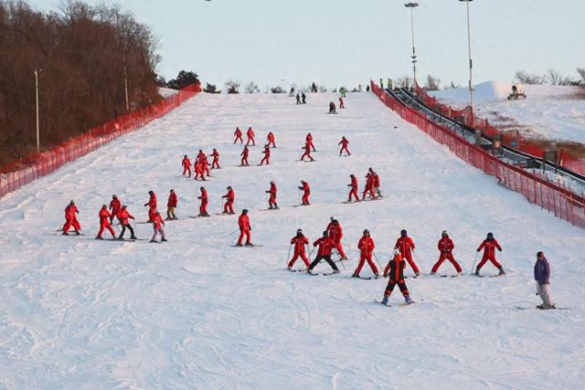 山海有情 冰雪辽宁丨沈阳：冰雪资源“热”起来 老工业基地“动”起来