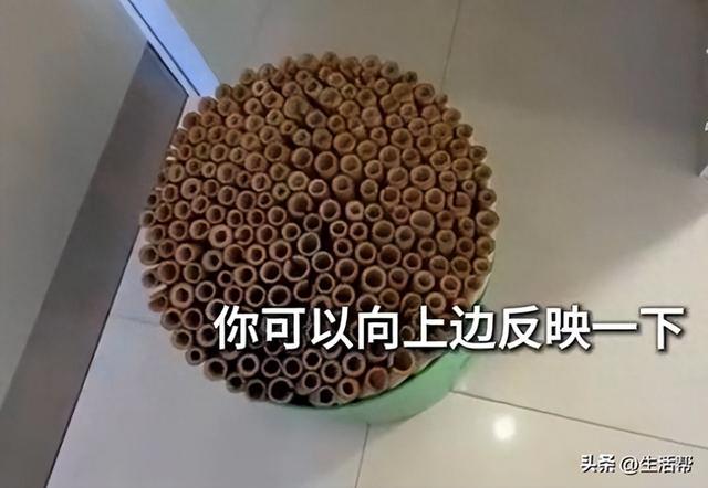 河北石家庄一税务局大厅凳子被吐槽像“刑具” 税务局回应！