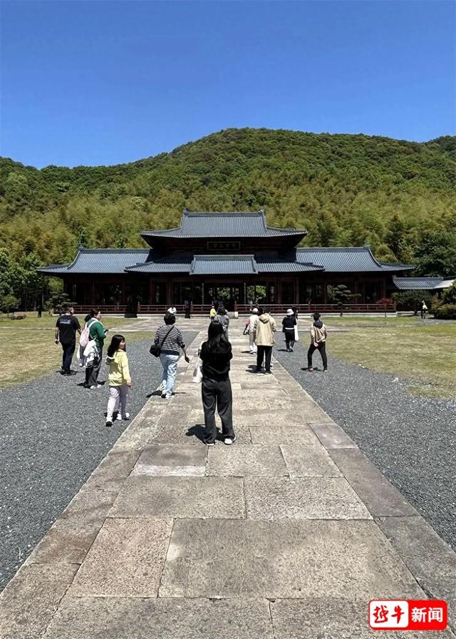 今天上午,绍兴新晋打卡地,太火爆了