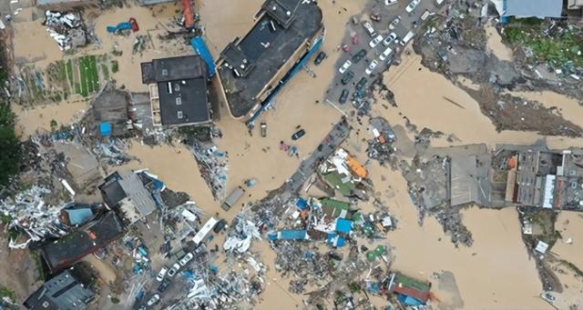 绝不当“冤大头”！菲律宾灾情惨烈，西方援助敷衍，中国还救援吗