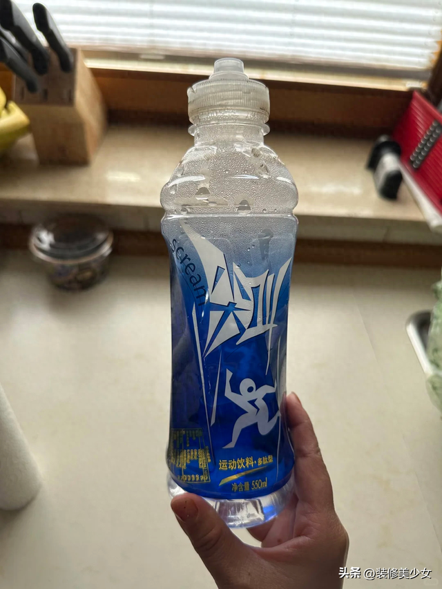 “尖叫	”都没想到	，靠瓶子爆火了！这哪是包装，明明是生活神器