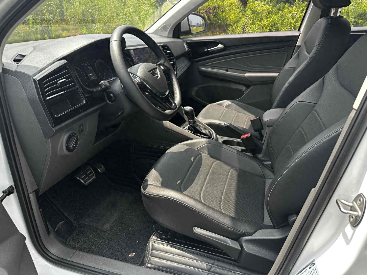 捷达VS7后出风口位置调整_捷达VS7改装10寸博世导航_13捷达车原厂扶手箱多少钱