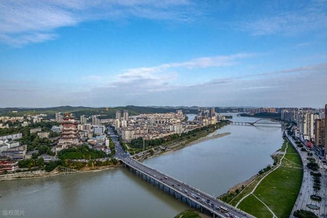 继成都之后，四川省又一“黑马城市”要起飞，比宜宾更有底蕴