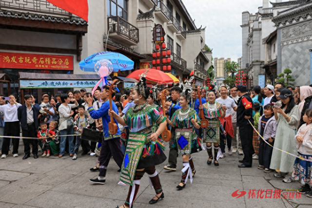 非遗赋能千年商城 洪江古商城“五一”文旅市场“活力”四射