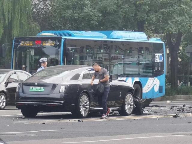 “千万粉丝车评人”陈震发文道歉