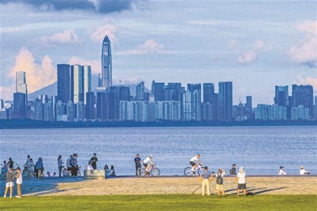 【深圳特区报】深圳高质量实施山海连城计划 “一脊一带二十廊”勾勒现代化都市新图景
