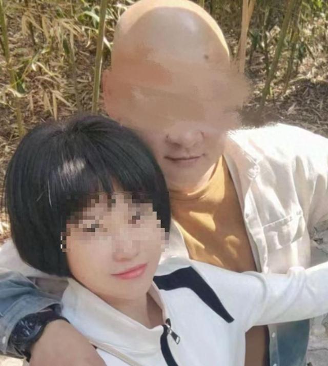 “46岁女子出租屋遭男友杀害”案明日开庭，受害人弟弟：凶手隐瞒犯罪前科，冒充央企员工，还造谣前妻车祸离世