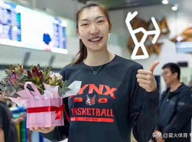 穿越火线什么时候更新赛季2022(就在今天11月23日韩旭抵达澳大利亚正式开启WNBL新赛季)