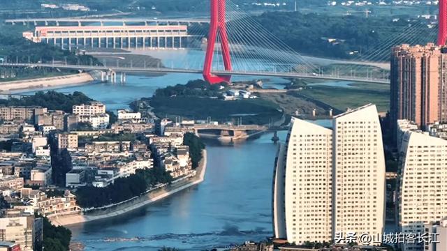四川神奇的县城，明明离海很远，为何却是网友眼中的“看海”城市