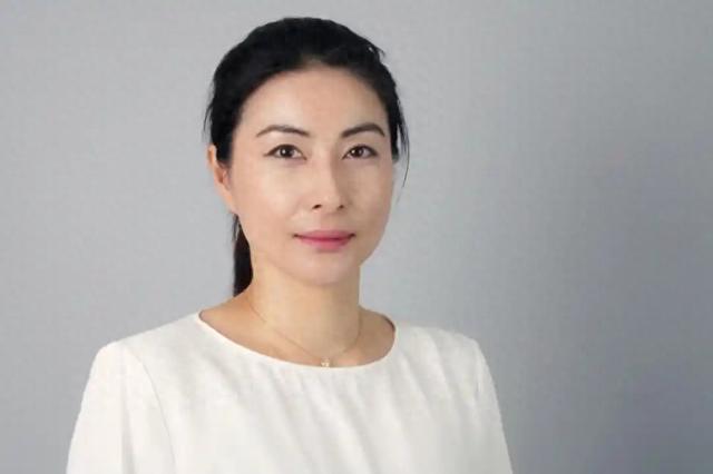 终于等到这天！官媒发文，高调官宣44岁郭晶晶喜讯	，霍震霆说对了