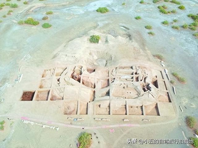 新疆深度文化探索：风土人情、秘境寻味与小众艺术之旅