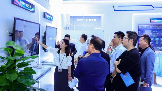 2025中国移动全球合作伙伴大会丨思特奇数智运营支撑 助力电信运营商拓局增势