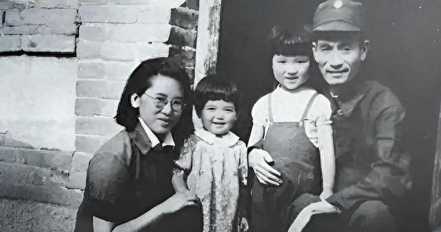 薄一波的两位亲家	，一位开国将军，另一位官至副国级，分别是谁？