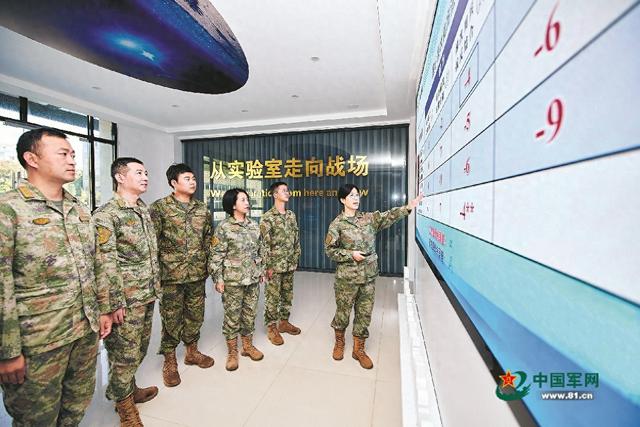 学校军事游戏破解版（军营观察丨一门军事课程的迭代升级）