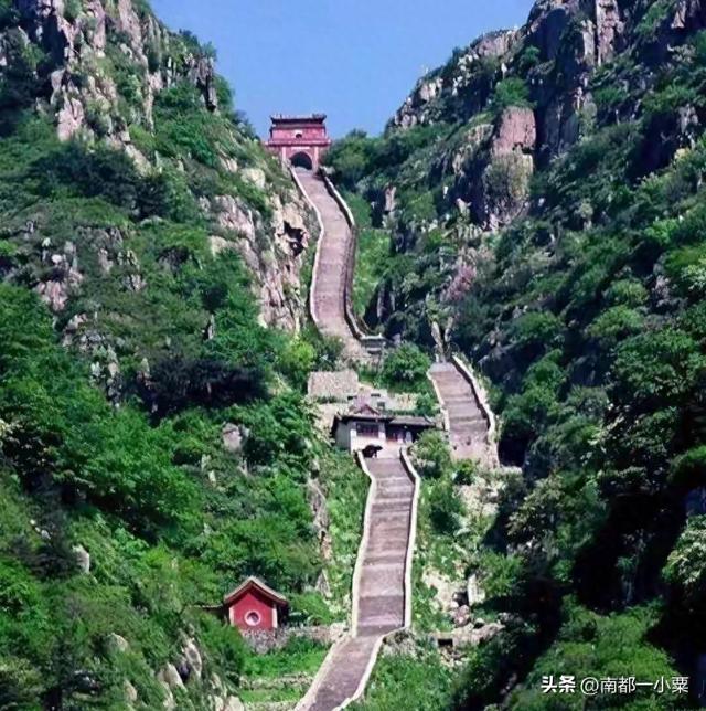 山东泰安，四大古观