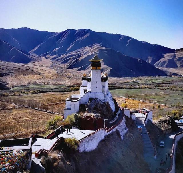 踏访世界屋脊的狂想曲：西藏十大秘境，离天堂最近之地