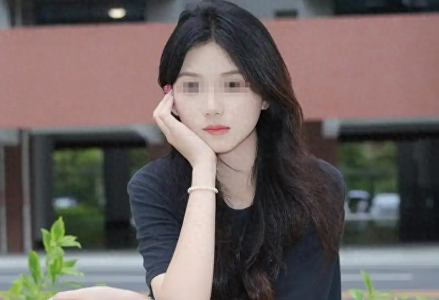 肚子一阵一阵的痛,是怎么回事?（20岁女学生反复腹痛腹泻）