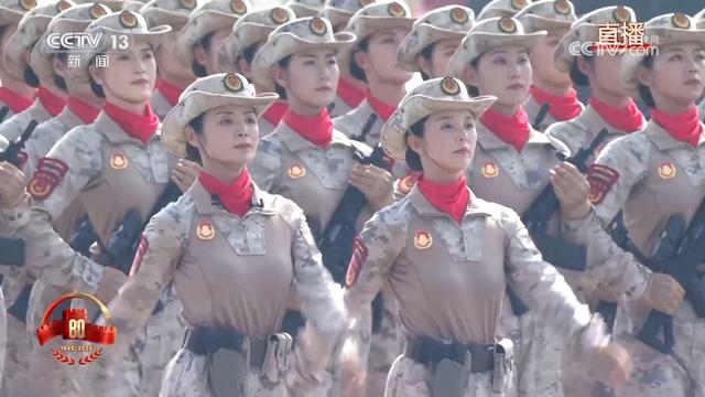 女民兵李思颖阅兵回家后仅半天，又官宣新身份，太牛了，全网恭喜