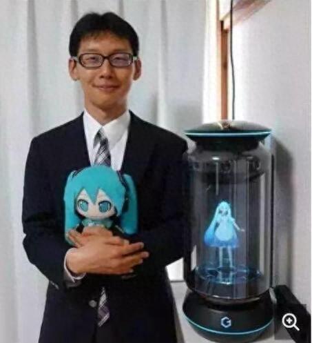 萌娘触摸破解版.（日本网友制作出可以摸的VR女友）