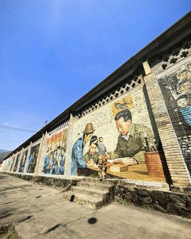 99元/人，昆明至易门绿汁镇直通车清明假期上线