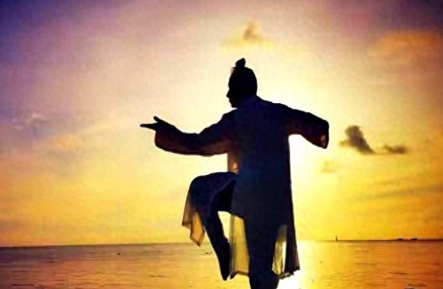 练太极3年才懂：核心力不在腰腹，90%的人都练错了！