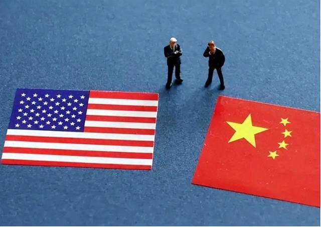 光刻机闹剧要结束了！美荷后悔不已，越是对付中国反而发展得越快