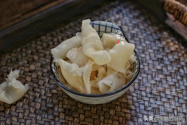 清蒸花胶热量高吗 2026年清蒸花胶热量高吗会胖吗