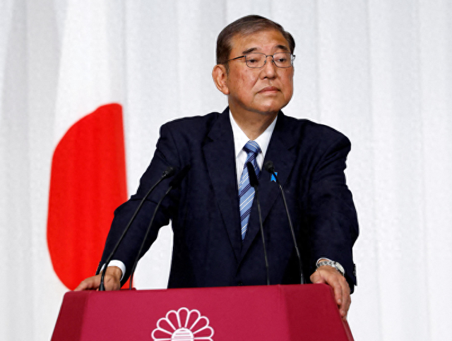 九三阅兵在即，石破茂有了新想法，北京可以留位，日本要打破传统
