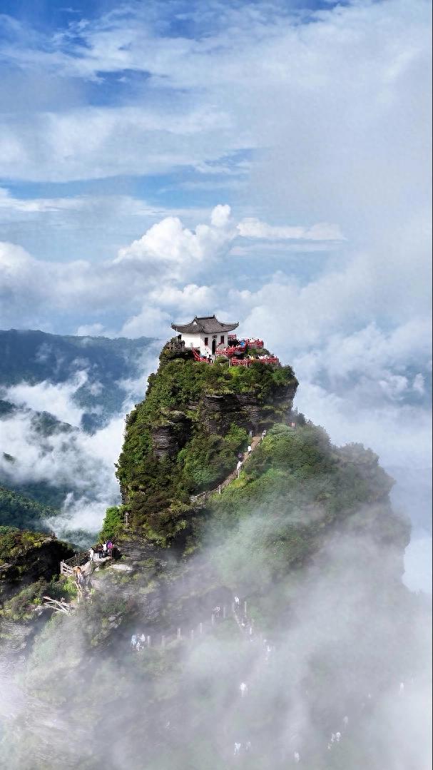 梵净山入选“中国最美名山”挑战者榜单 梵净山入选“中国最美名山”挑战者榜单