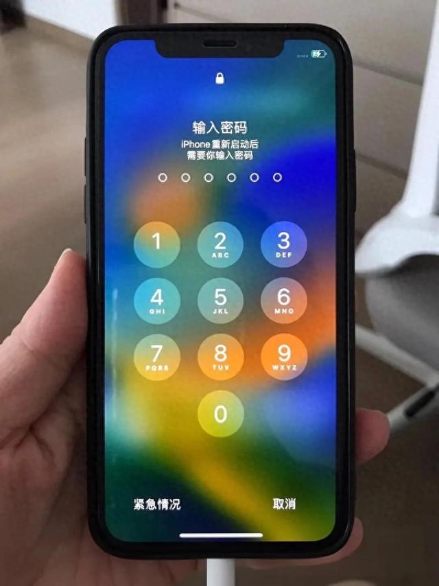 手机屏锁住了怎么办怎么解开（手机密码锁忘了怎么办）