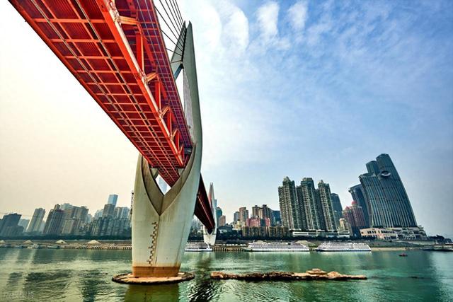 中国避暑「最舒服」的小城，一碗凉面 6 元，月薪 3000 也能说走就走