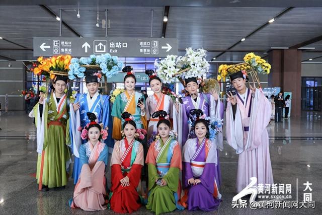 清明文旅添新意 代王府演艺亮相大同南站 古风迎宾暖客心