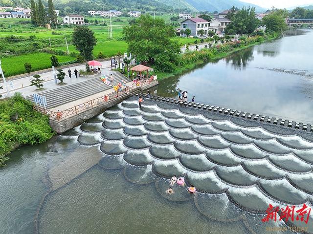 公路带动文旅兴