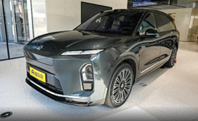 蔚来ES8 7座行政豪华版评测_蔚来ES8 2026款 七座行政豪华版_蔚来es8