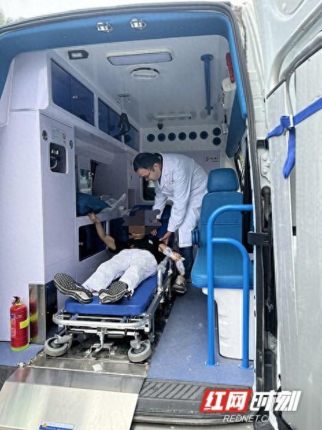 国庆游张家界丨直击张家界“旅游医生”定点医疗组12小时