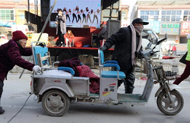 电动车acs是什么意思（电动车上有个开关）