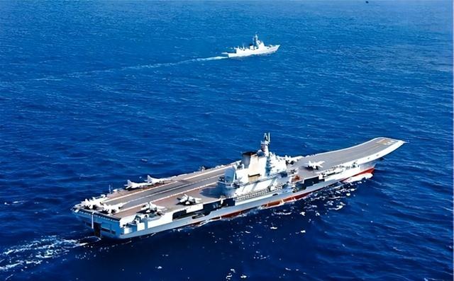 最后关头高市被催着谢罪，日方要废除中国出兵权，辽宁舰逼近琉球