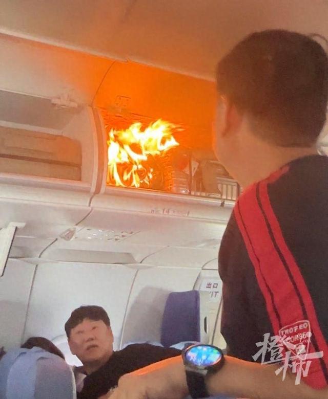 “着火的是韩国乘客携带的锂电池”，亲历者讲述国航机舱起火现场：火星子溅到头顶，有人尖叫