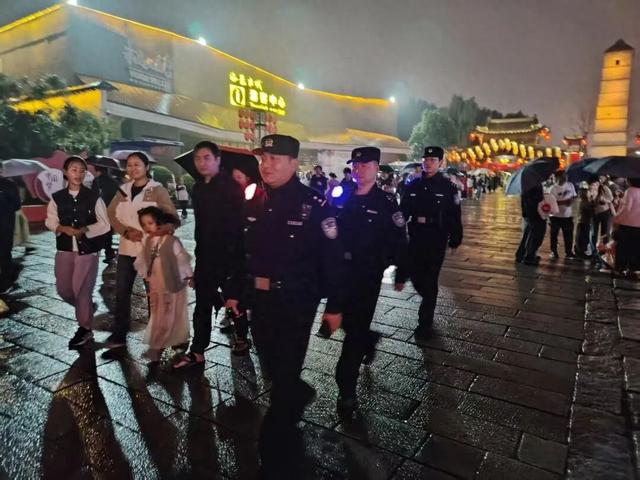 河南洛阳老城这里，又是一年好风“警”！
