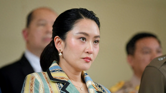 泰国女总理被迫交权，对华友好的他信家族，被人出卖陷入绝地？