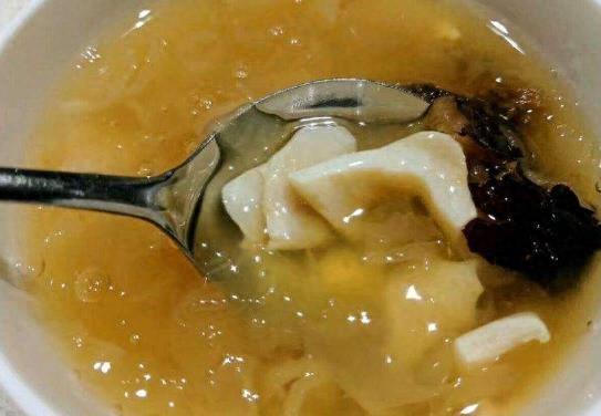 银耳花胶红枣羹功效与作用 2026年银耳花胶红枣羹功效与作用是什么