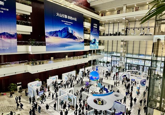 打AI价值战，火山引擎亮出AI底牌