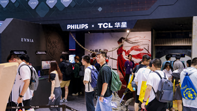 ChinaJoy2025丨TCL华星携手AOC&飞利浦EVNIA亮相，带来300Hz高刷电竞体验