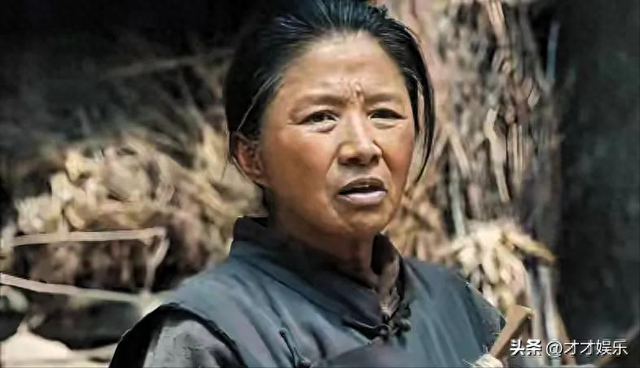千万别被迟蓬骗了！电视里朴实无华，私地下竟是这样的“两面派”