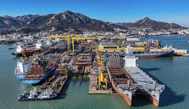 谈不拢就打，中国正式下第6号令，对美涨价开始，特朗普故作镇定