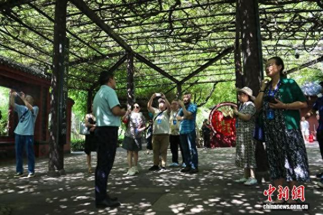 华媒代表感受四川新都的古今交融：从“文化指纹”中汲取发展动力
