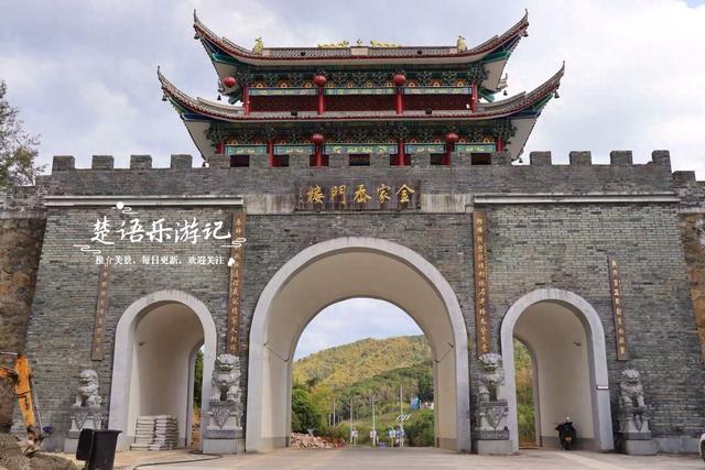 真的好美！宁波宁海这个山村被群山环绕，禅寺竟成露营及休闲胜地