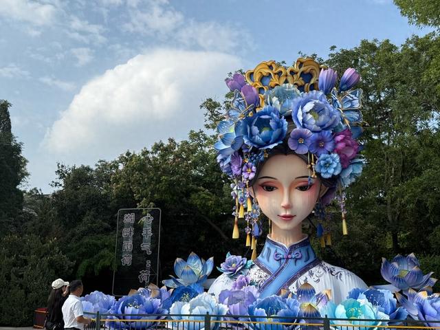 新视界｜济南大明湖：杨柳依依里，湖光山色新